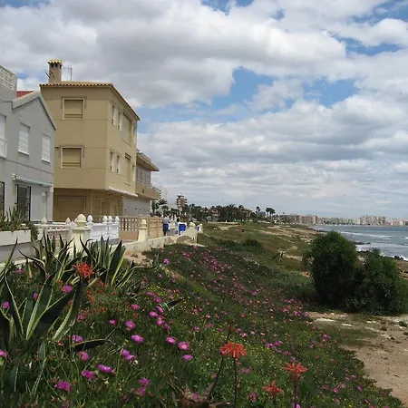 2 Bedroom Cozy In Apartamento