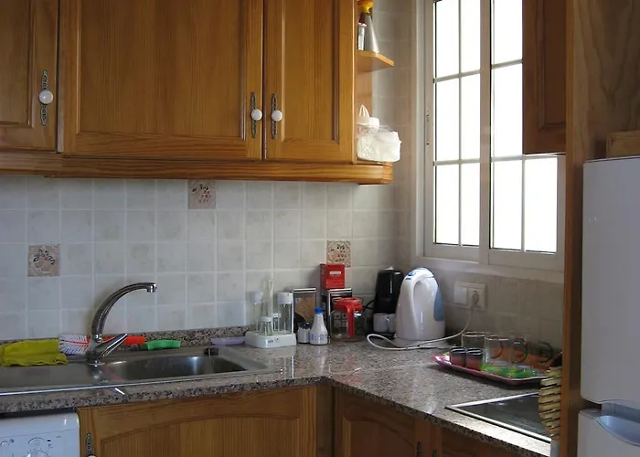 2 Bedroom Cozy In Appartement